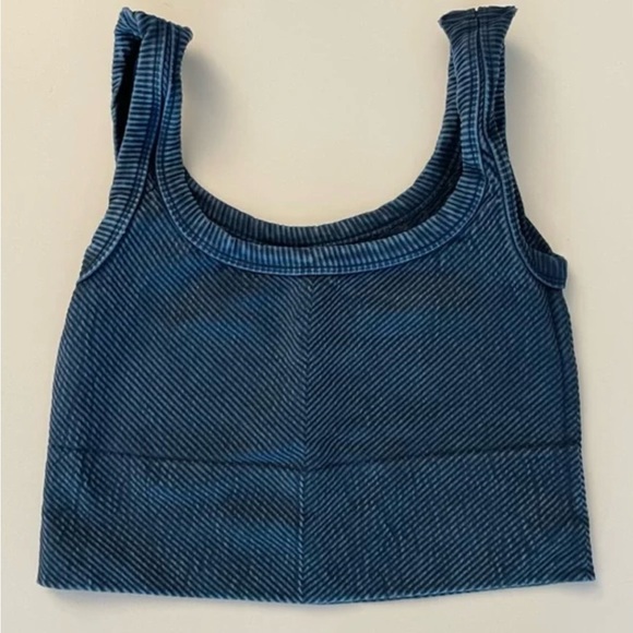 Nikibiki Tops - Nikibiki Seamless Chevon Tank Top